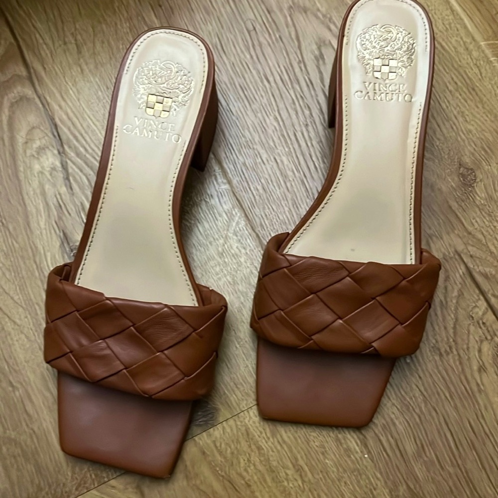Vince Camuto block heel mule sandals 8.5